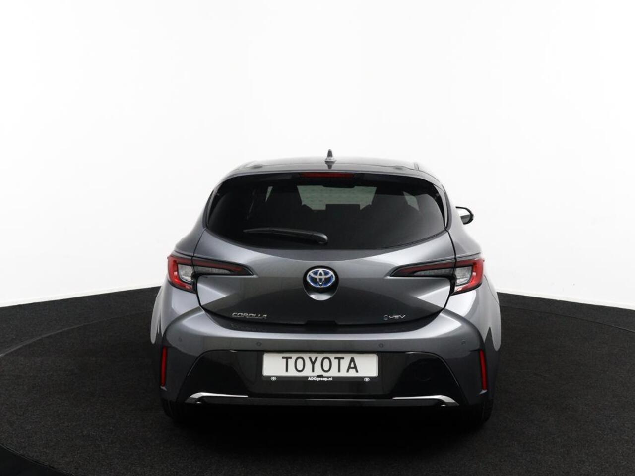 Toyota COROLLA Hybrid 140 Dynamic | Parkeersensoren | Stoelverwarming | Half lederen bekleding |