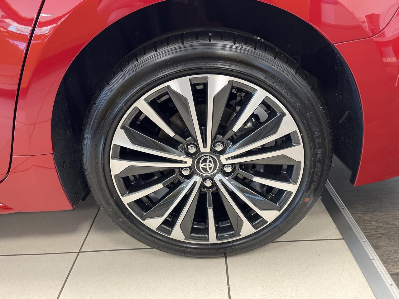 Toyota COROLLA Touring Sports Hybrid 200 First Edition | Dynamic, Nieuw en direct leverbaar