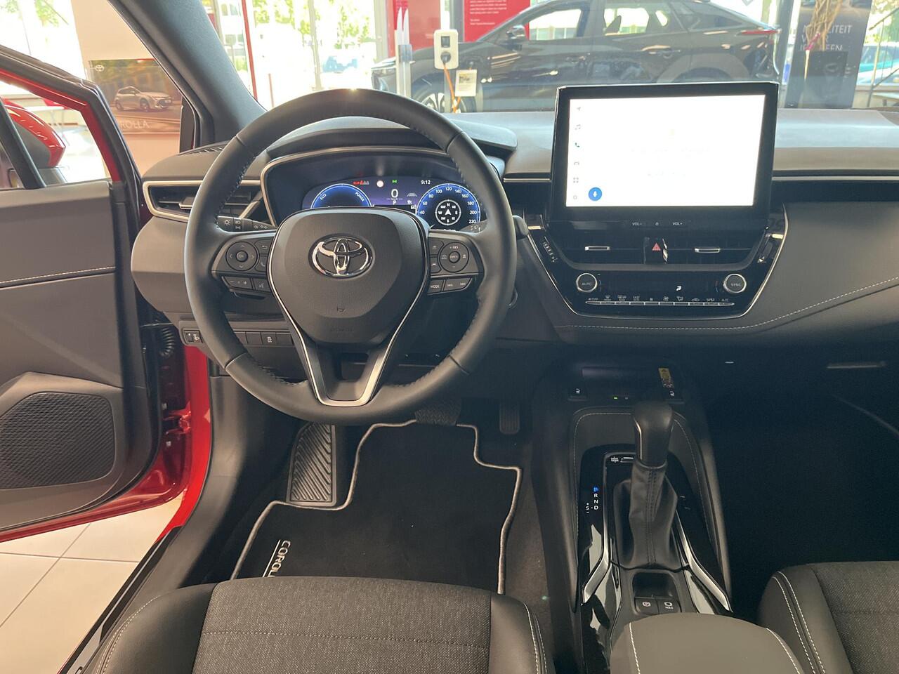 Toyota COROLLA Touring Sports Hybrid 200 First Edition | Dynamic, Nieuw en direct leverbaar