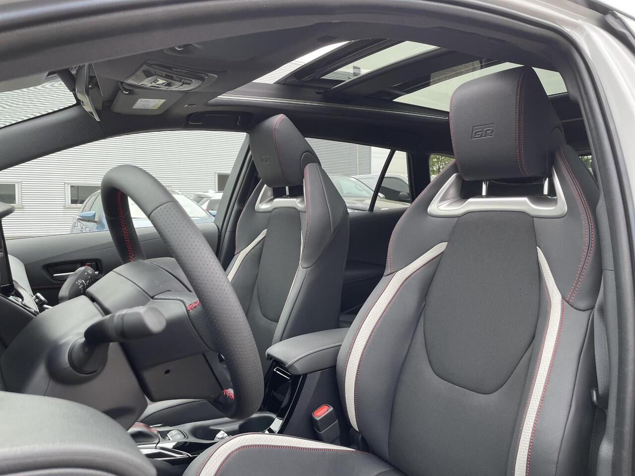 Toyota COROLLA Touring Sports Hybrid 140 GR Sport Plus Pack Bi-tone