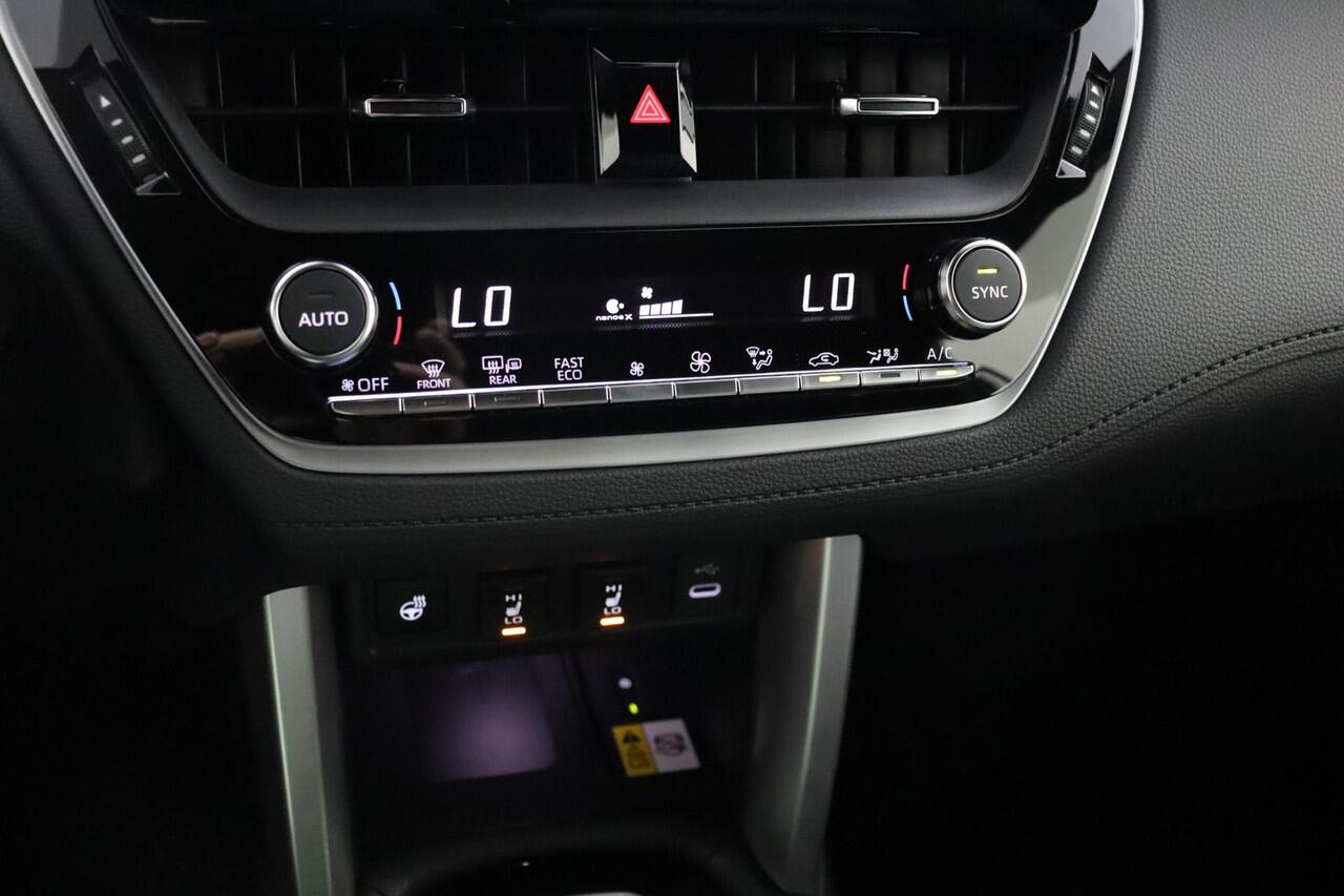 Toyota COROLLA Cross Hybrid 200 Executive | Leer | JBL Audio | 360Camera | Apple Carplay/Android auto | Stoel/stuurverwarming | Parkeersensoren |
