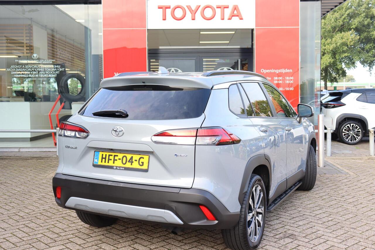 Toyota COROLLA Cross Hybrid 140 Style, Premium Pack , Treeplanken