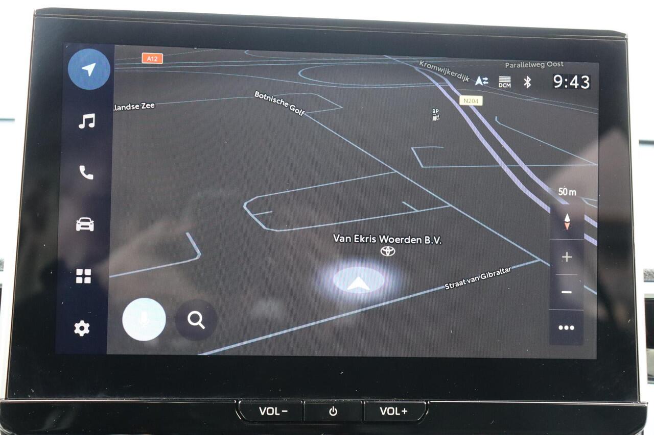 Toyota COROLLA Cross Hybrid 140 Style, Premium Pack , Treeplanken