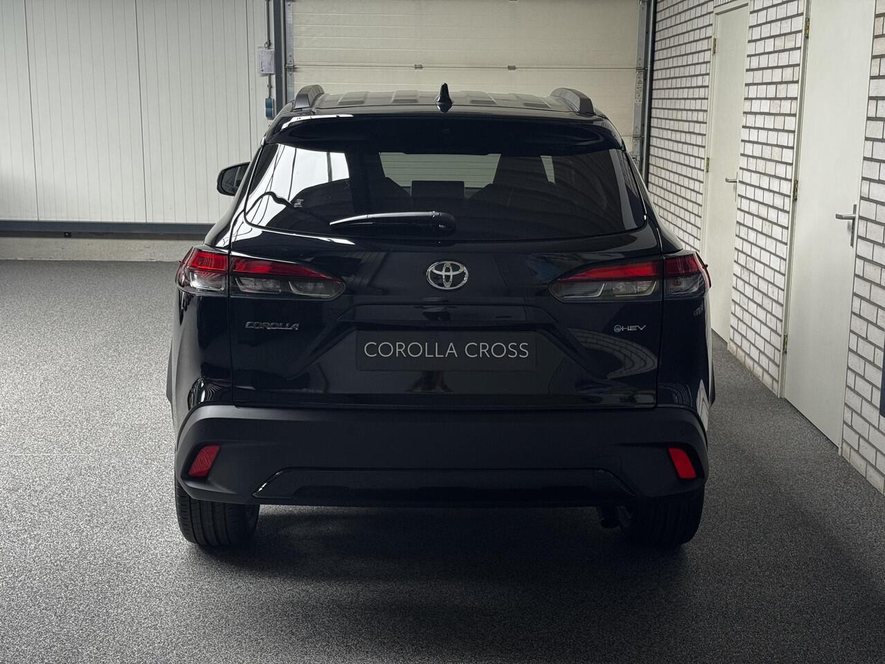 Toyota COROLLA Cross Hybrid 200 Style automaat Voorraad deal!