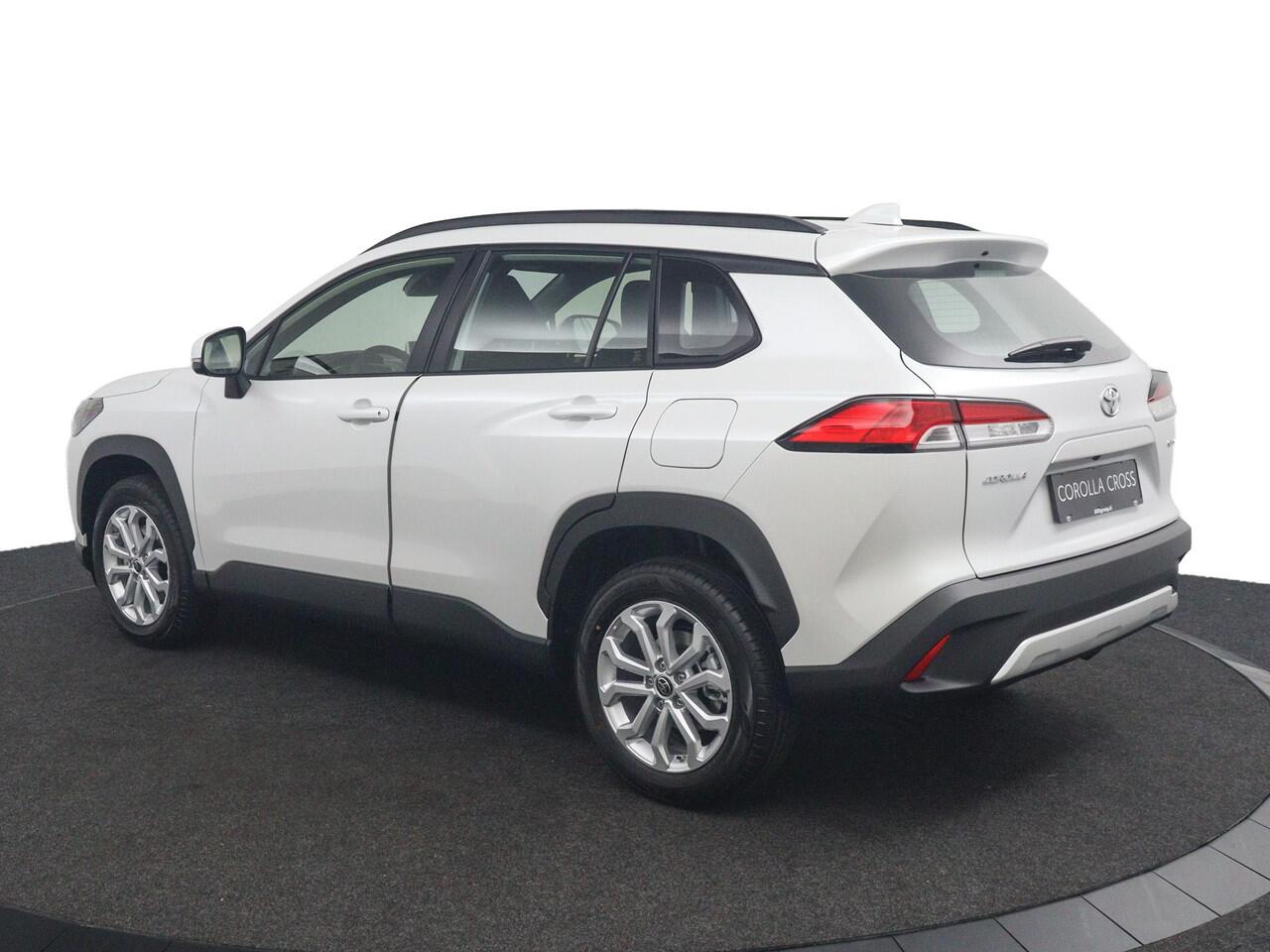 Toyota COROLLA Cross Hybrid 140 Active | NETTO DEAL | Parelmoer Wit | Navigatie | Nieuwe Auto |
