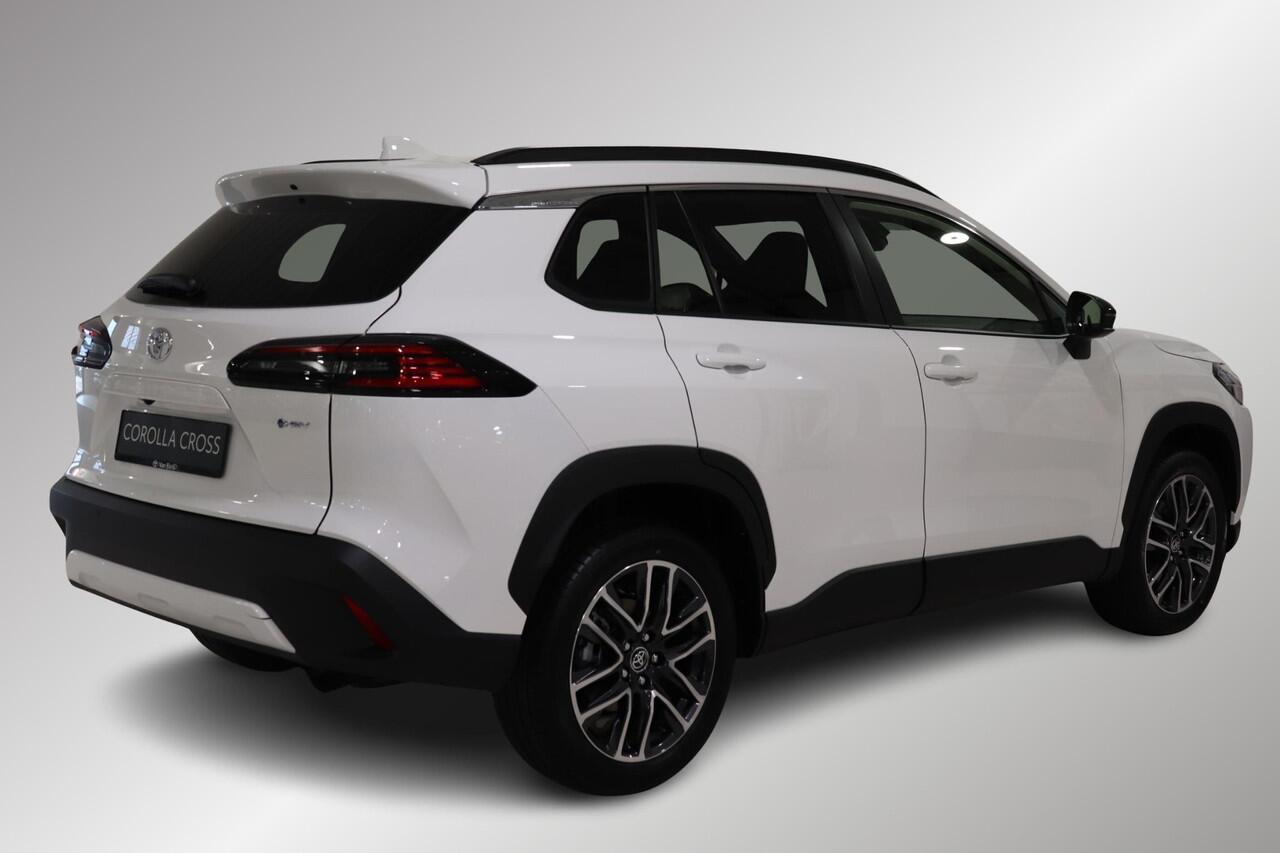 Toyota COROLLA Cross Hybrid 140 Dynamic, Inruilpremie ¤1500, BSM, Sensoren, Apple Carplay/Android Auto, Stoel & Stuurverwarming!
