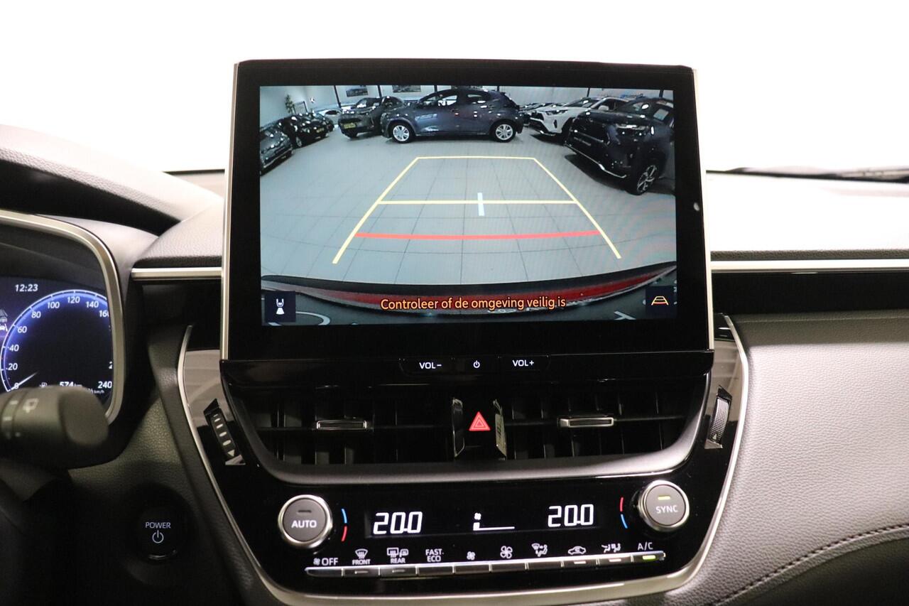 Toyota COROLLA Cross Hybrid 140 Dynamic, Inruilpremie ¤1500, BSM, Sensoren, Apple Carplay/Android Auto, Stoel & Stuurverwarming!