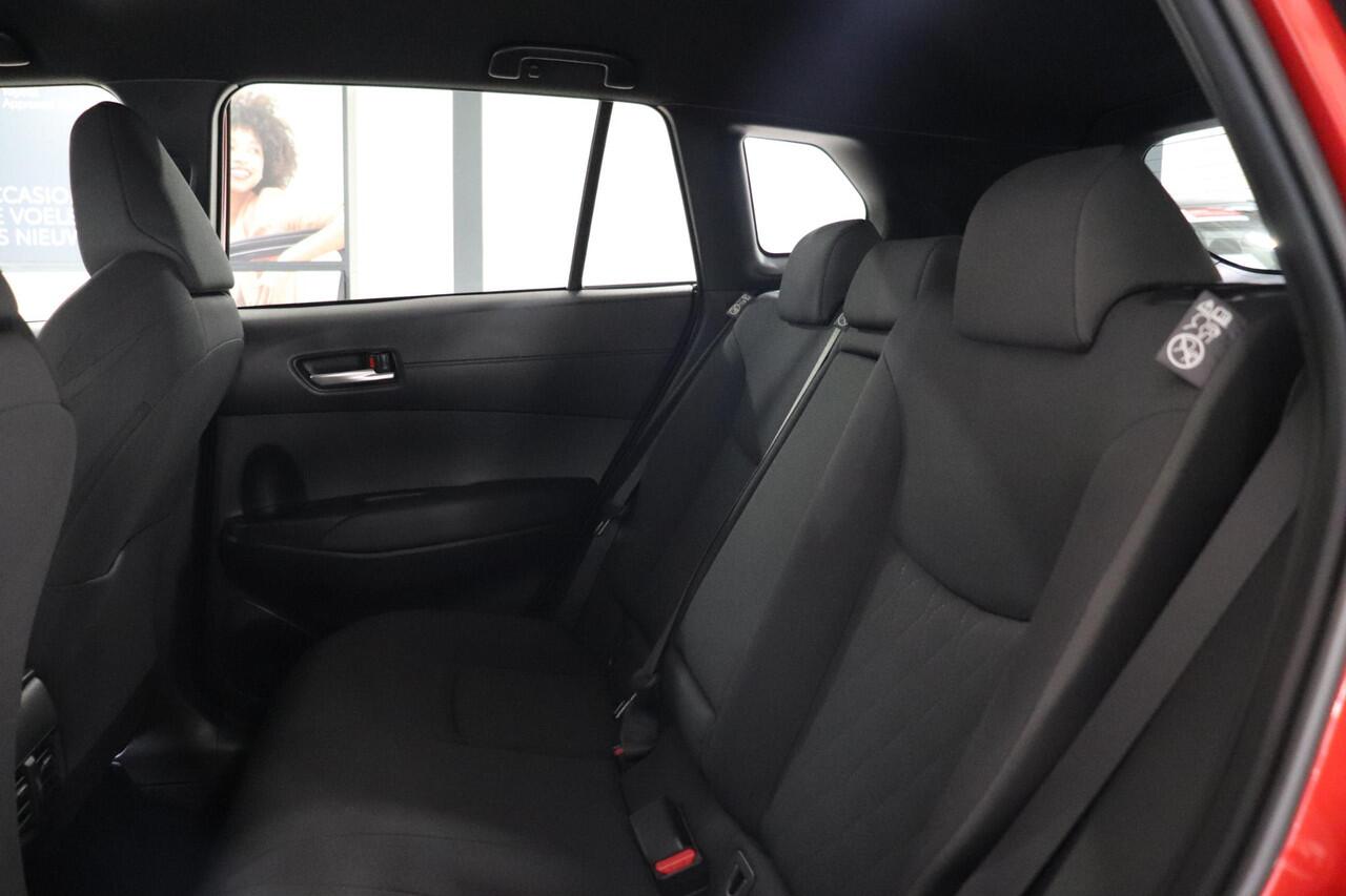 Toyota COROLLA Cross Hybrid 140 Dynamic, BSM, Sensoren, Apple Carplay/Android Auto, Stoel & Stuurverwarming!