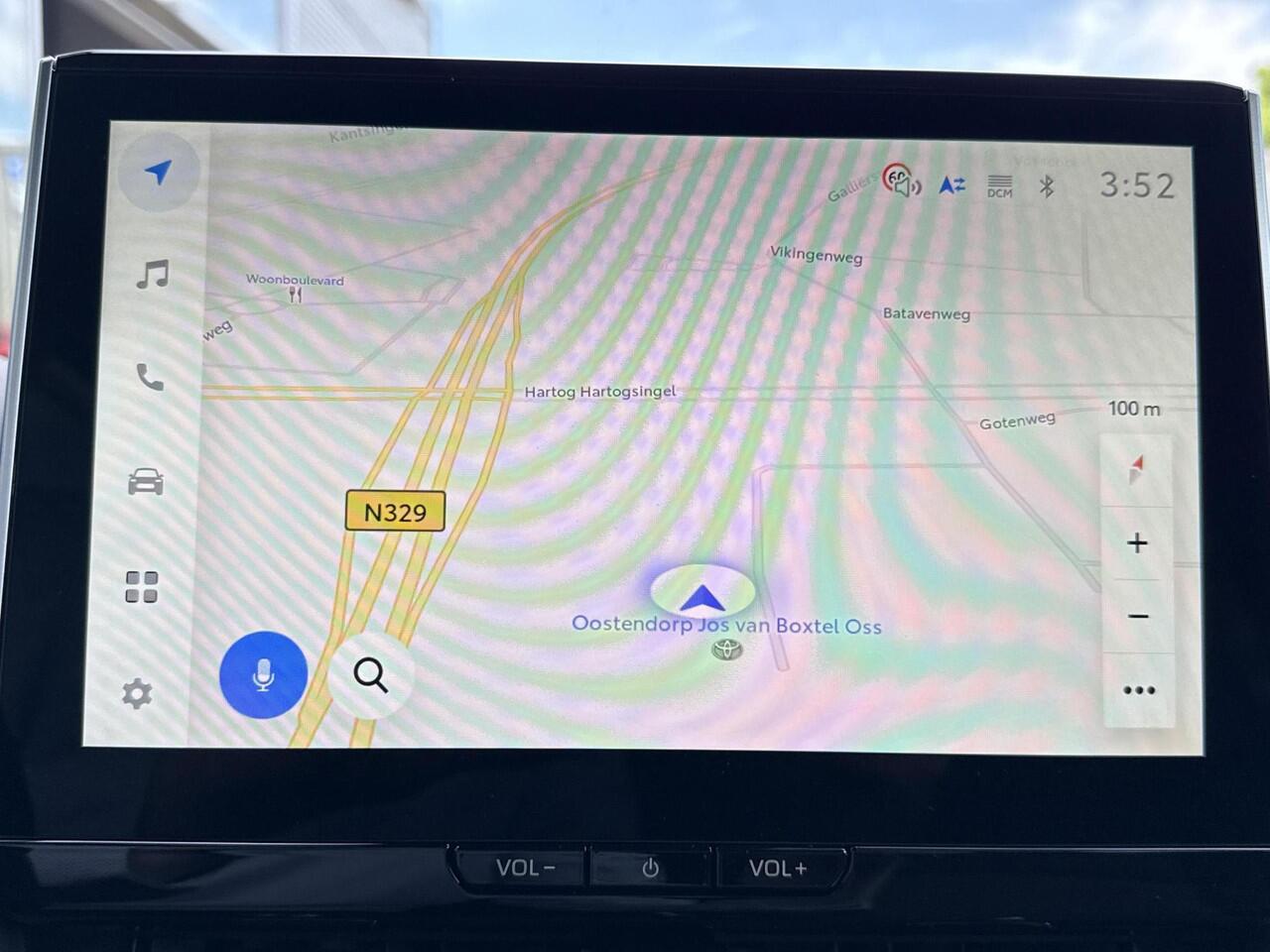 Toyota COROLLA Cross Hybrid 200 Style **NAVIGATIE/ DODEHOEK DETECTIE/ STOEL EN STUURWIELVERWARMING/ PARKEERSENSOREN**