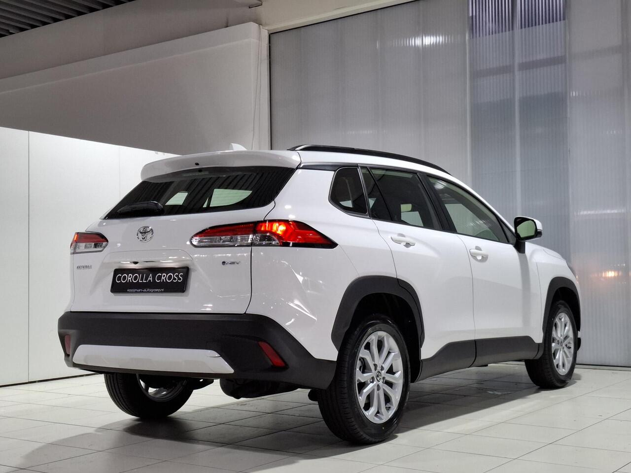 Toyota COROLLA Cross Hybrid 140 Active Toyota Corolla Cross Active | VOORRAAD | Direct rijden! | prijs is inclusief inruilpremie! |