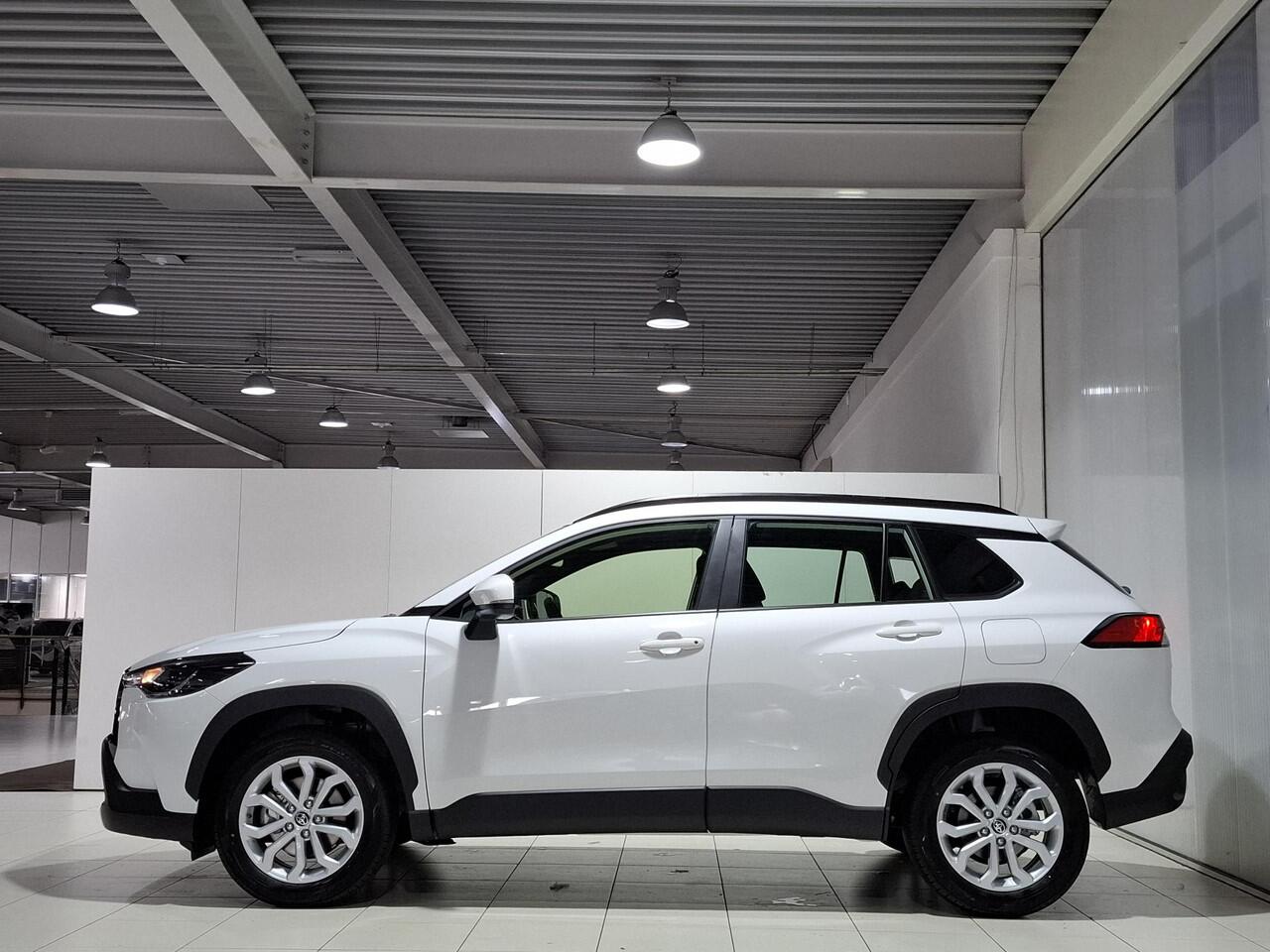 Toyota COROLLA Cross Hybrid 140 Active Toyota Corolla Cross Active | VOORRAAD | Direct rijden! | prijs is inclusief inruilpremie! |