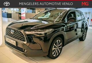 toyota-corolla-cross-hybrid-200-sty