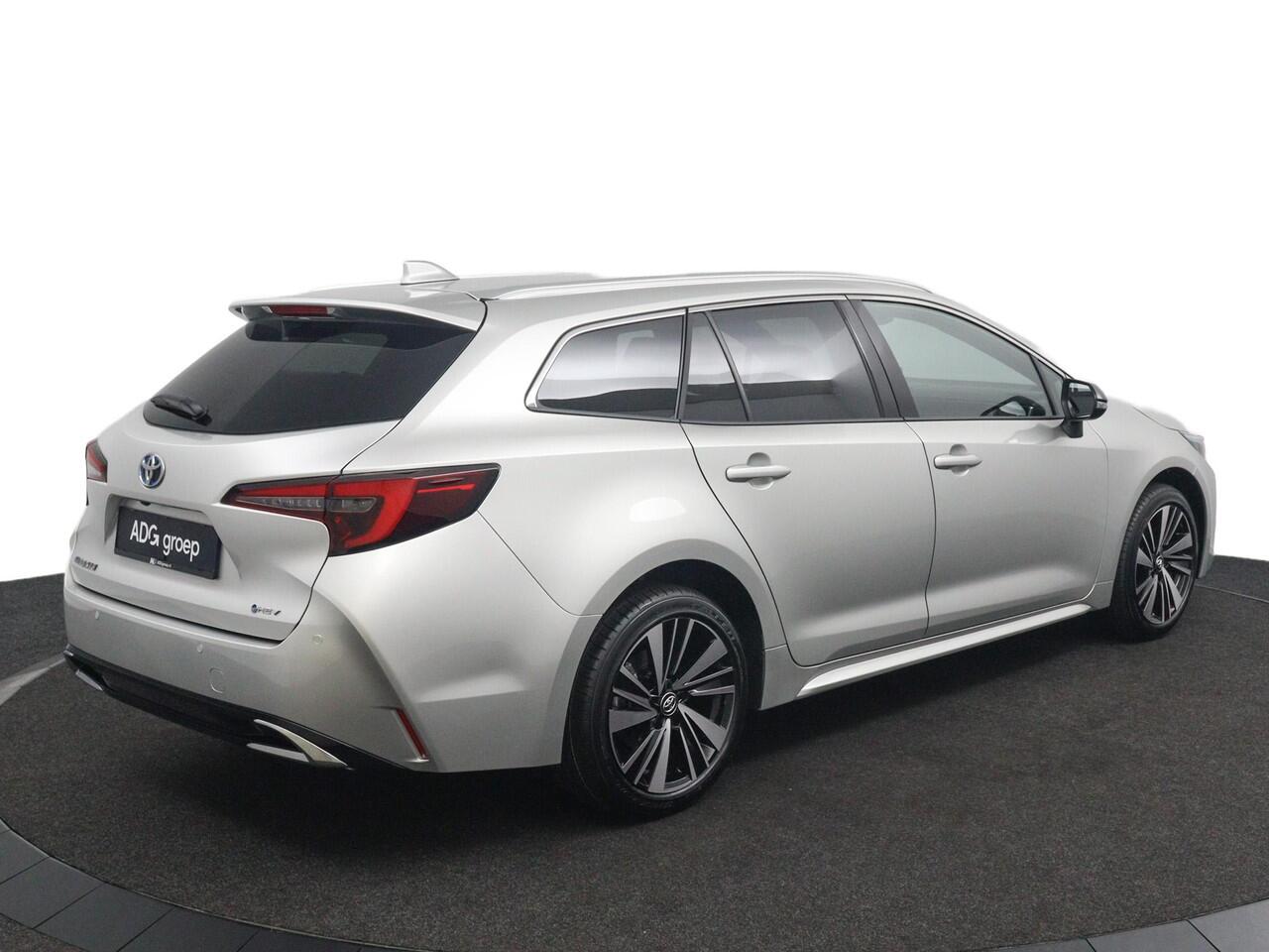Toyota COROLLA Hybrid 140 Dynamic | Incl. ¤ 3000,-MANIA | | VOORRAAD | NIEUW |