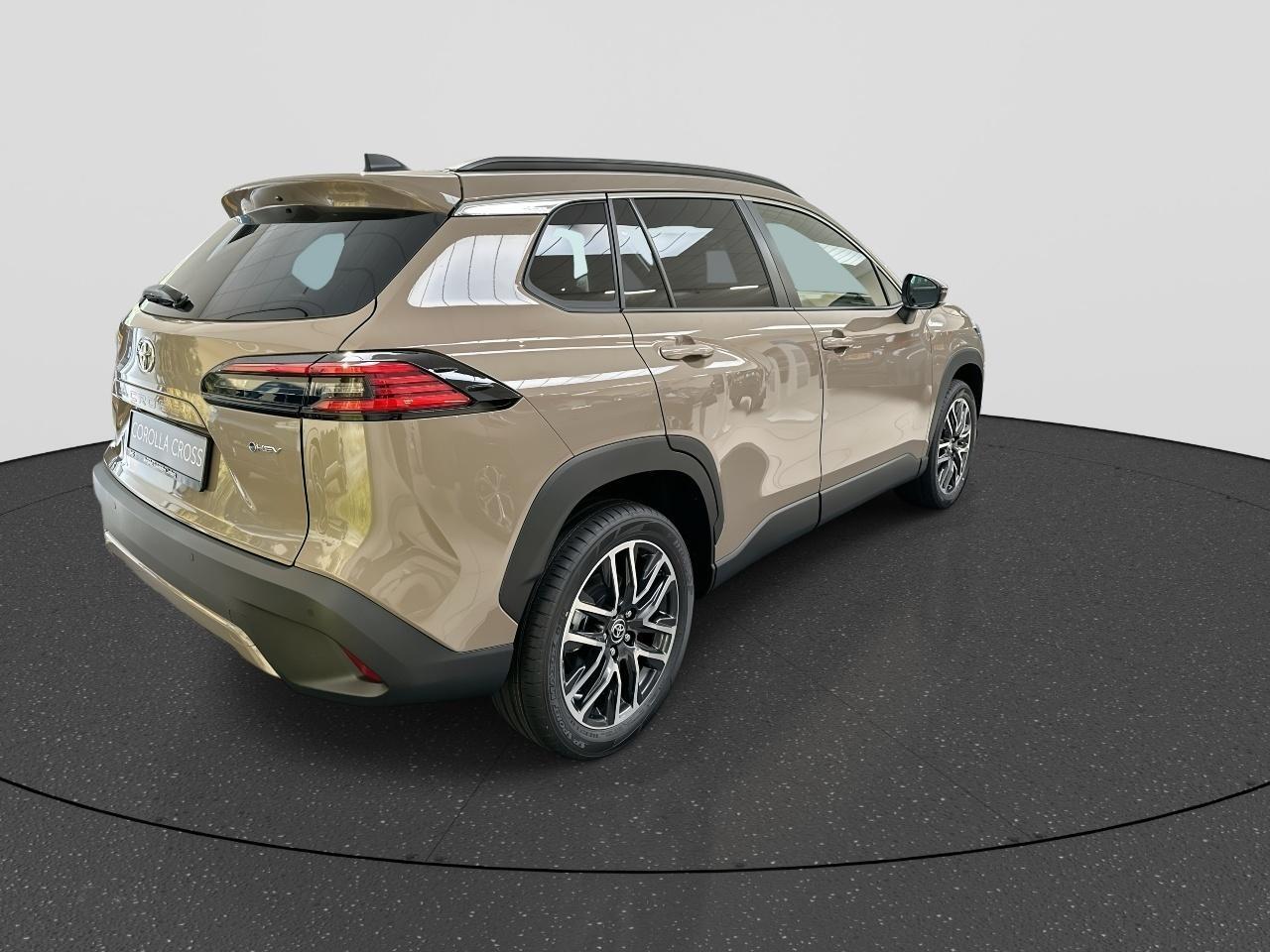 Toyota COROLLA Cross Hybrid 140 Dynamic | Rijklaar | LED | Dodehoek Waarschuwing | Stoel- & Stuurverwarming