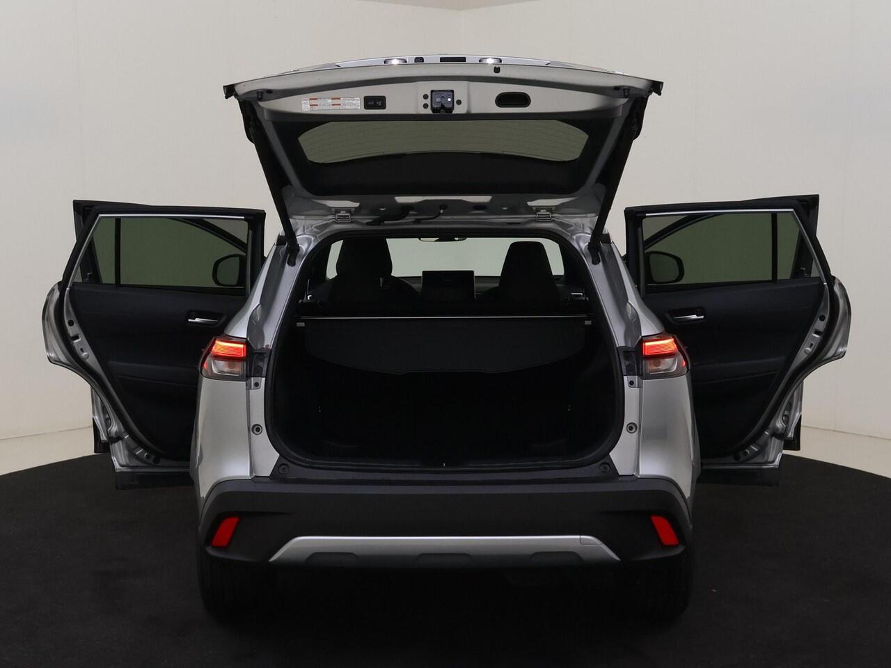 Toyota COROLLA Cross Hybrid 140 Style