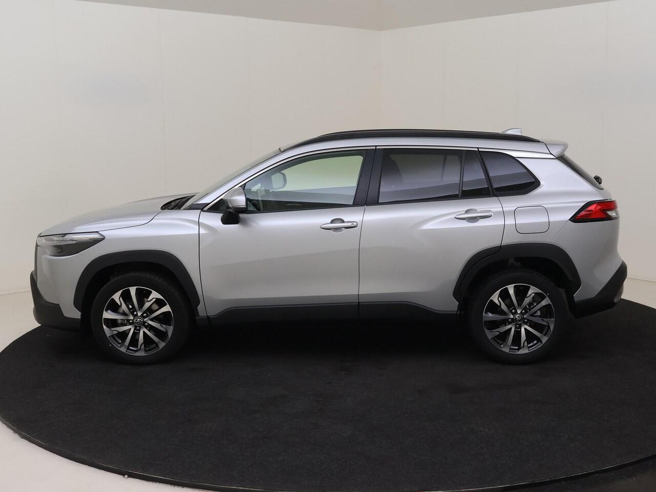 Toyota COROLLA Cross Hybrid 140 Style