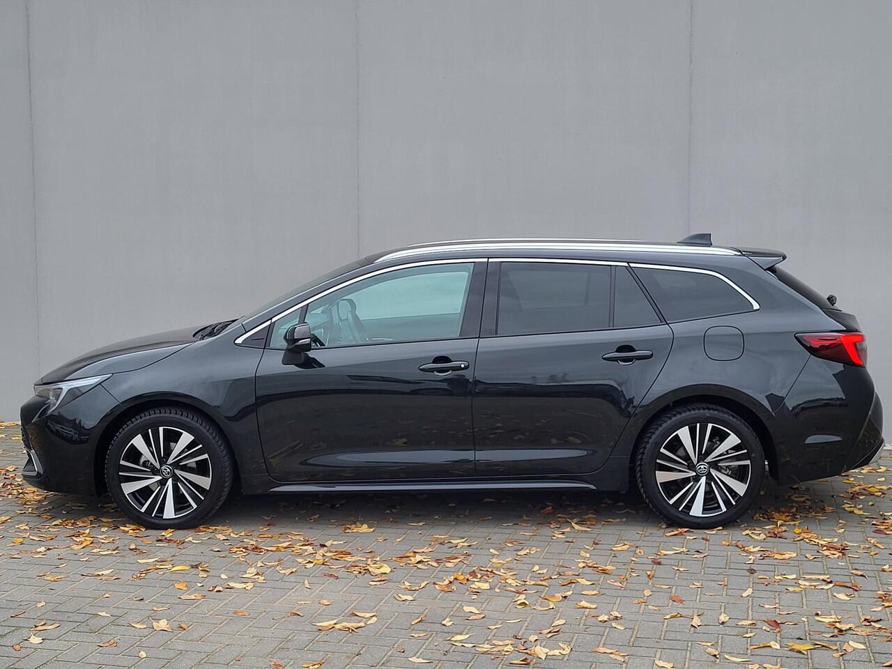 Toyota COROLLA Touring Sports Hybrid 140 Dynamic Automaat / tot 10 jaar Garantie* / Winter Pakket / All Season banden / Adaptief CC / Stuur-, Stoel en voorruitverwarming / Draadloze telefoon lader / Apple Carplay / Android Auto / Achteruitrijcamera /