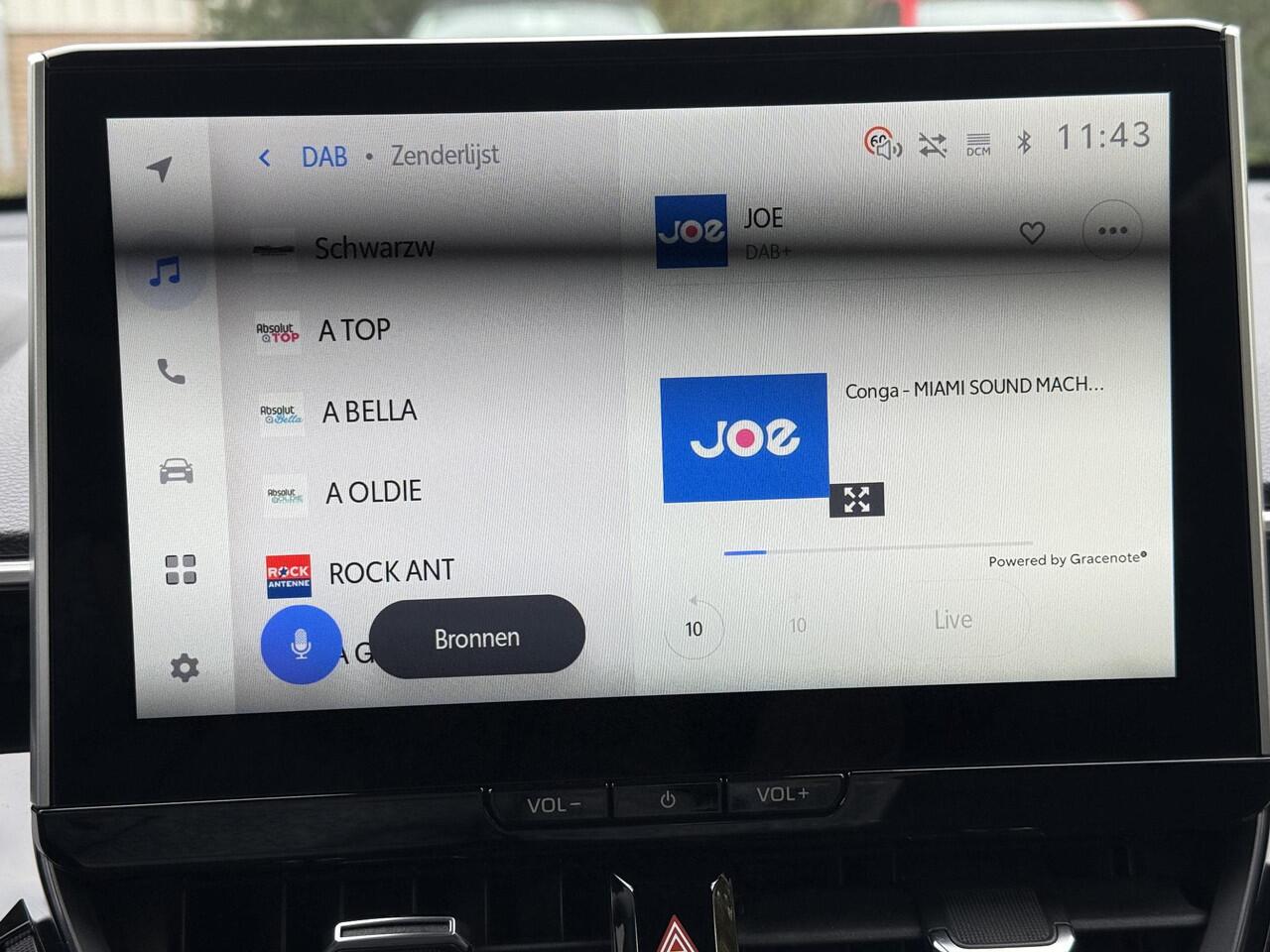 Toyota COROLLA Cross Hybrid 140 Style **DODEHOEK DETECTIE/ STOEL EN STUURWIELVERWARMING/ KEYLESS/ GARANTIE**