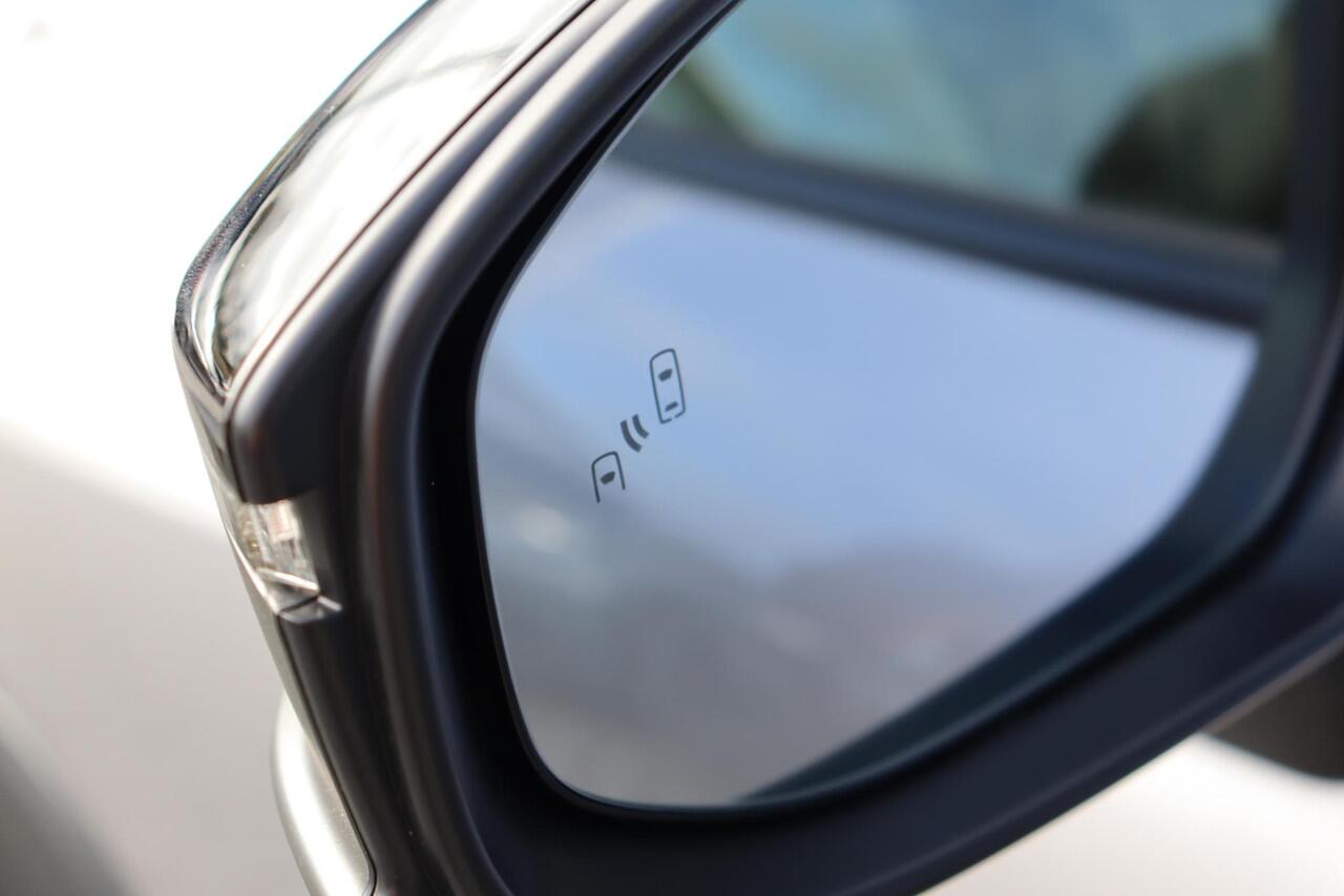 Toyota COROLLA Cross Hybrid 140 Active, Safety pack, BSM, Apple carplay, Android auto, Achterruitrijcamera, Parkeersensoren