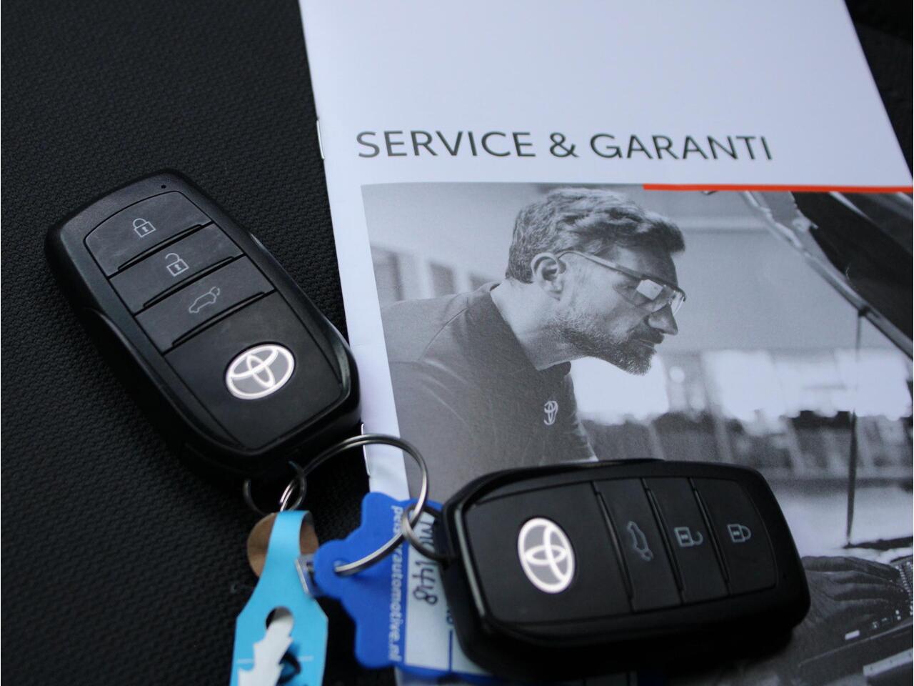 Toyota COROLLA Cross Hybrid 140 Style Elektrisch Bedienbare Achterklep, Cruise en Climate Control