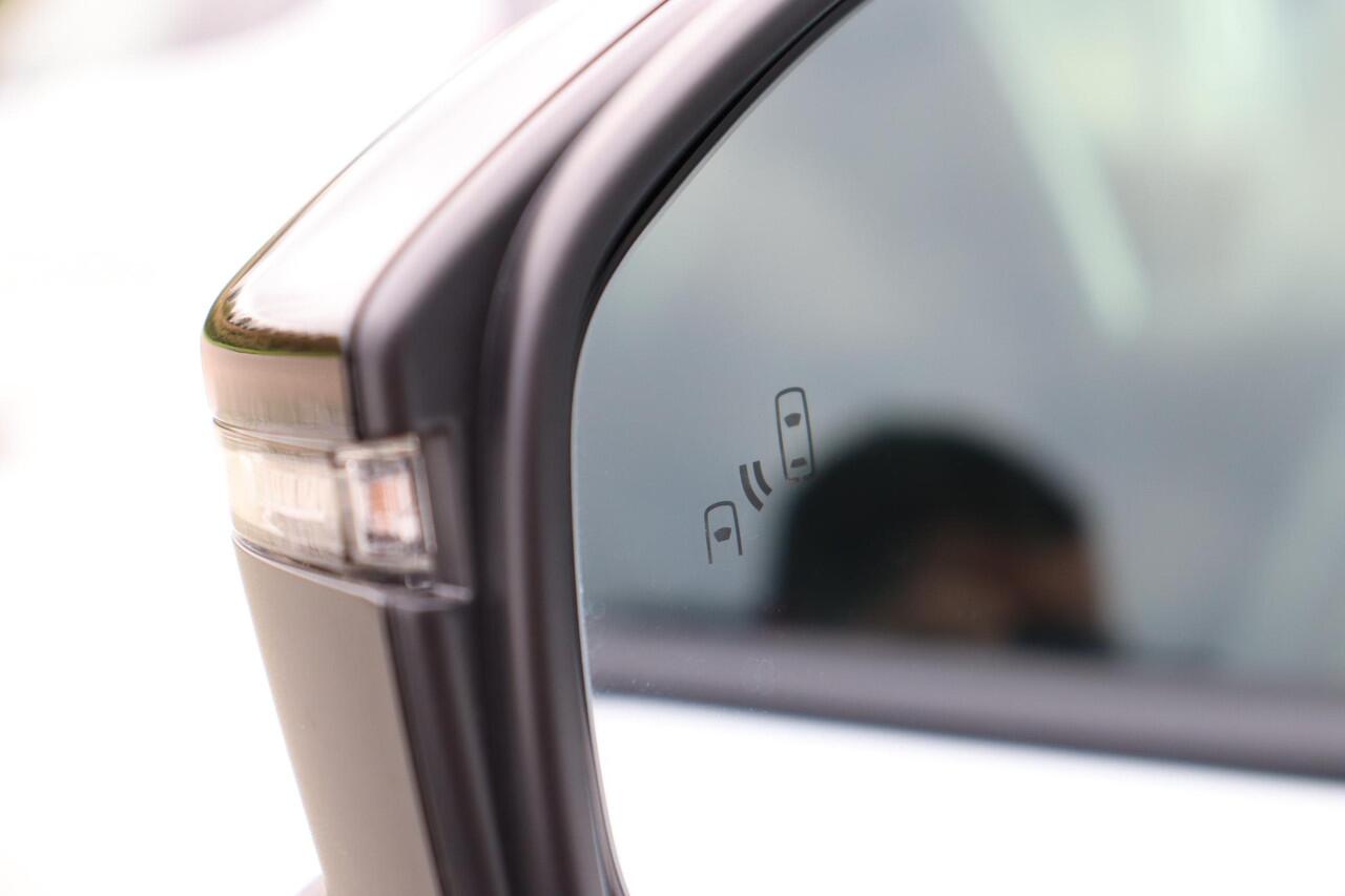 Toyota COROLLA Cross Hybrid 140 Active, Apple carplay / Android auto, Parkeersensoren, Stoelverwarming, Stuurverwarming,