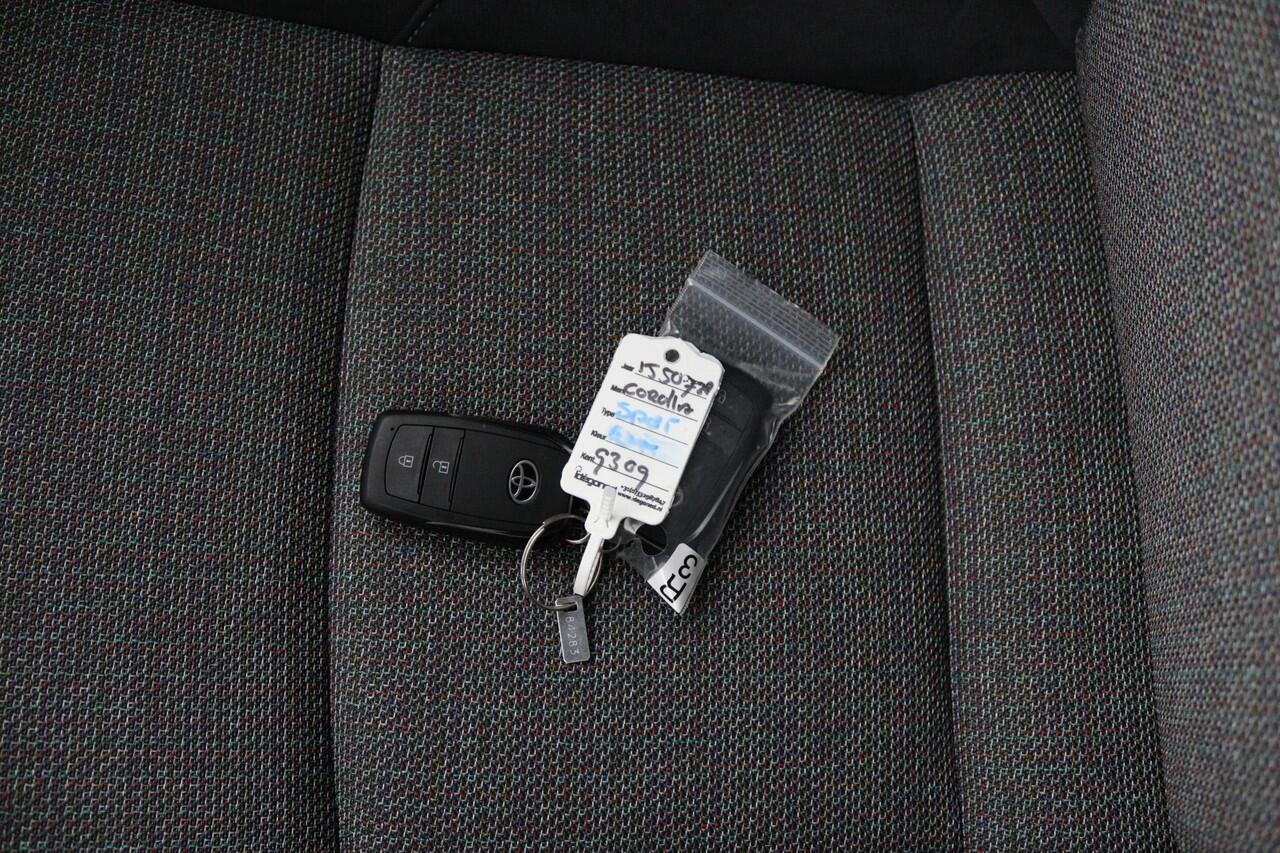 Toyota COROLLA Hybrid 140 Dynamic | Nieuw uit voorraad leverbaar! |