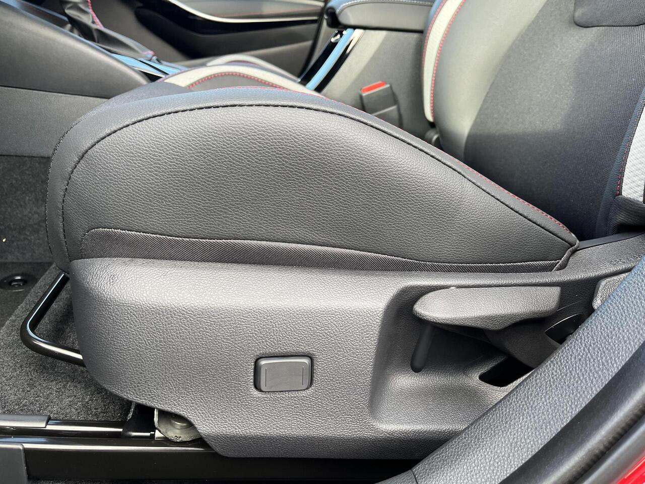 Toyota COROLLA Touring Sports Hybrid 180 GR Sport | Uit voorraad leverbaar |