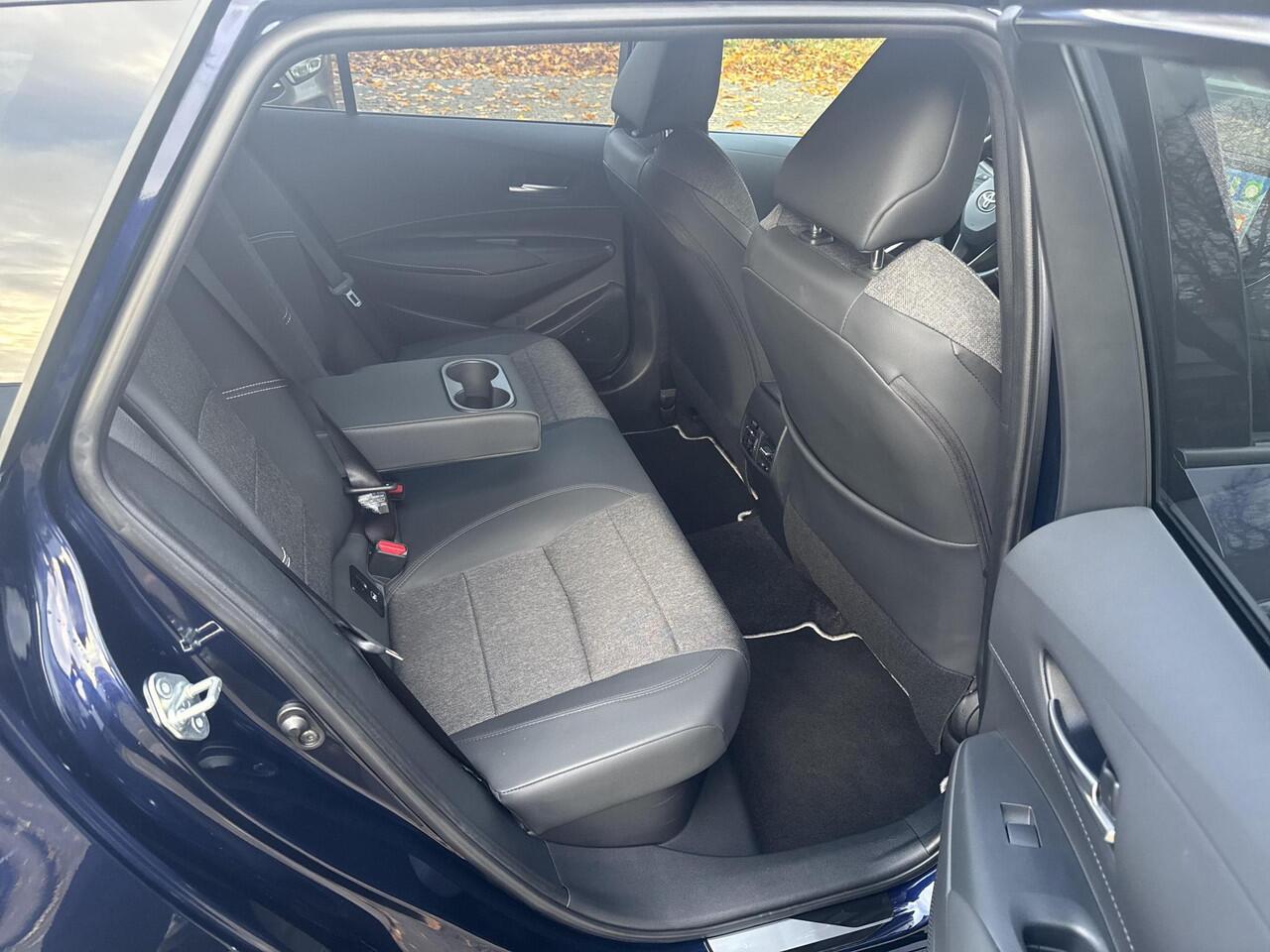 Toyota COROLLA Touring Sports Hybrid 140 Dynamic | 06-10141018 Voor meer informatie