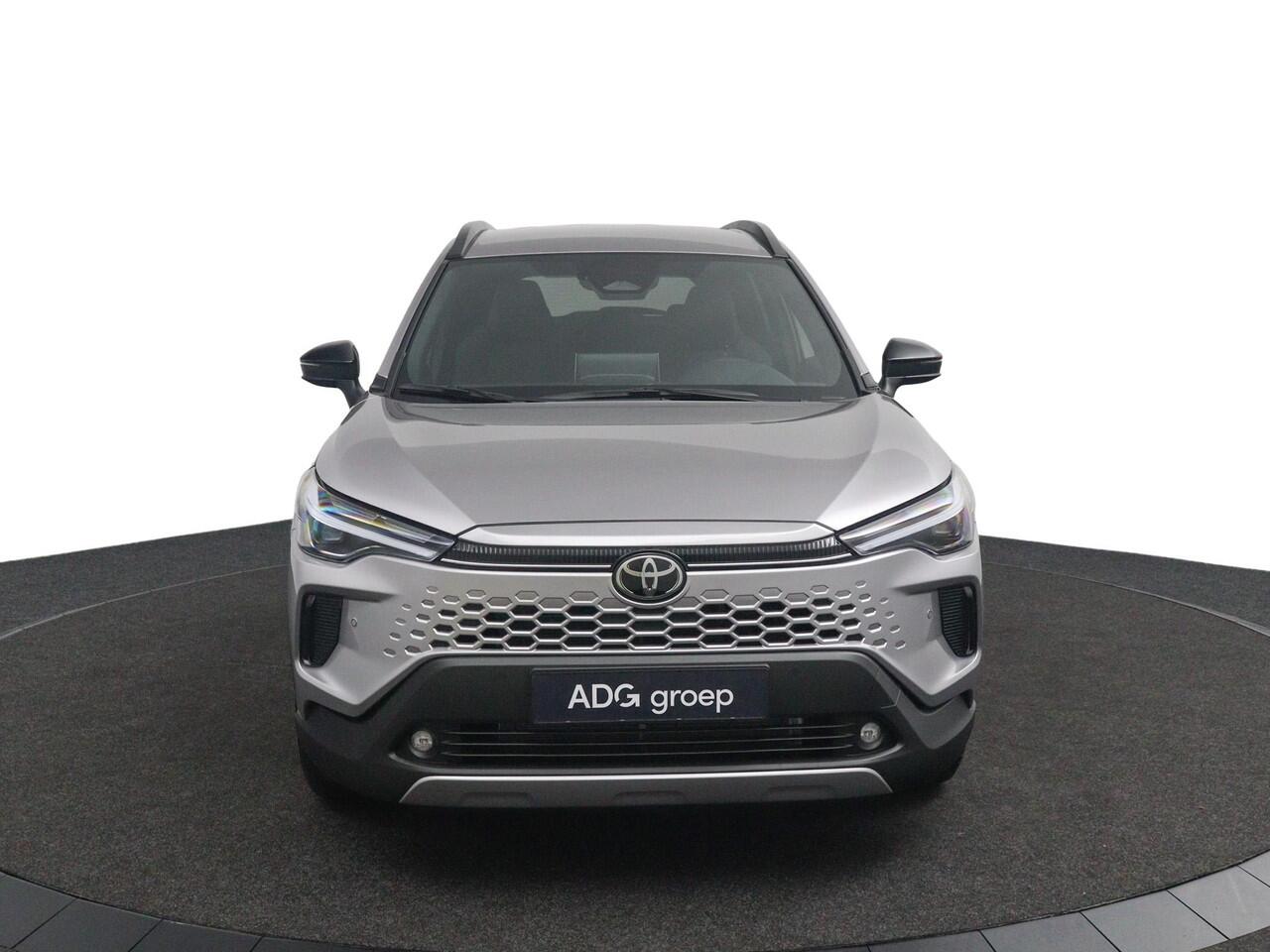 Toyota COROLLA Cross Hybrid 140 Dynamic | Parkeersensoren Rondom | Stoelverwarming | Keyless Entry |