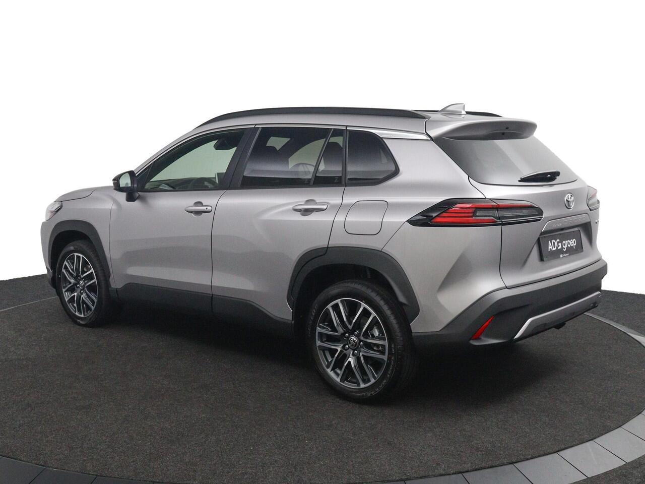 Toyota COROLLA Cross Hybrid 140 Dynamic | Parkeersensoren Rondom | Stoelverwarming | Keyless Entry |