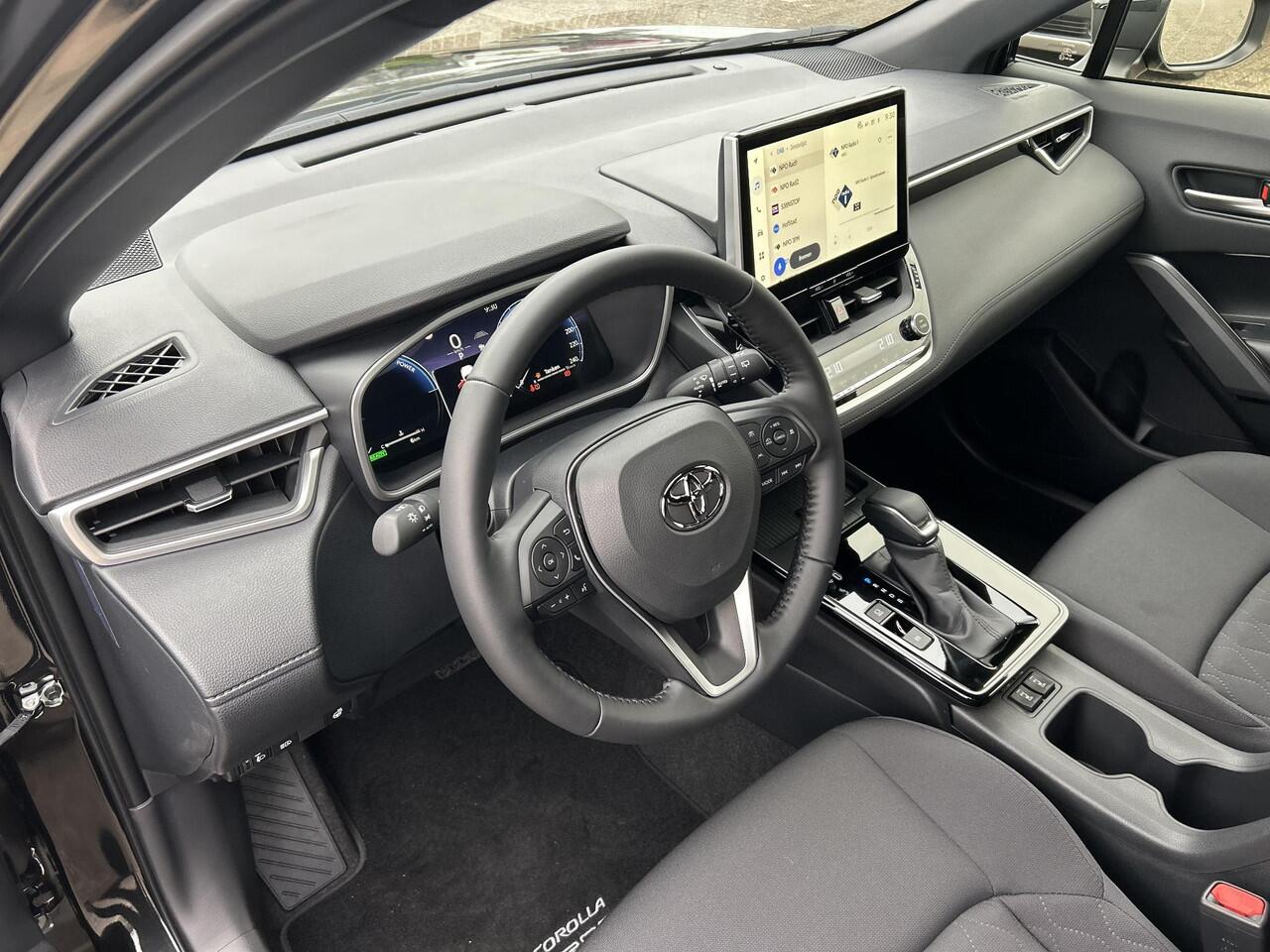 Toyota COROLLA Cross Hybrid 140 Dynamic | Modeljaar 2025 | Nieuwe auto | Direct uit voorraad leverbaar |