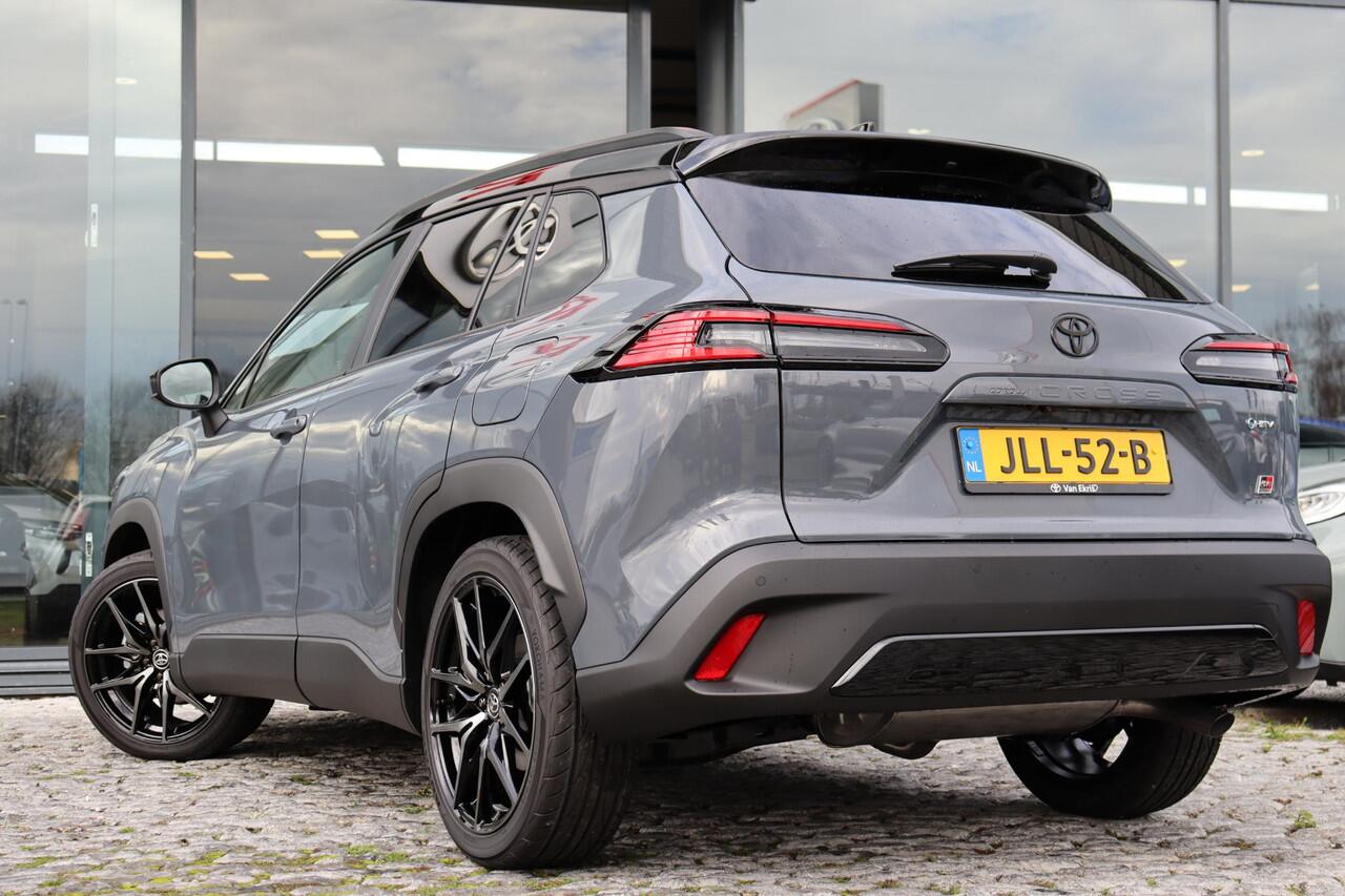 Toyota COROLLA Cross Hybrid 180 GR Sport, Apple Carplay, Android auto, JBL Audio, Panoramisch Dak, Parkeercamera, Parkeersensoren,