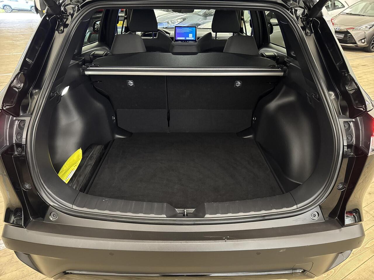 Toyota COROLLA Cross Hybrid 140 Style | 06-10141018 Voor meer informatie