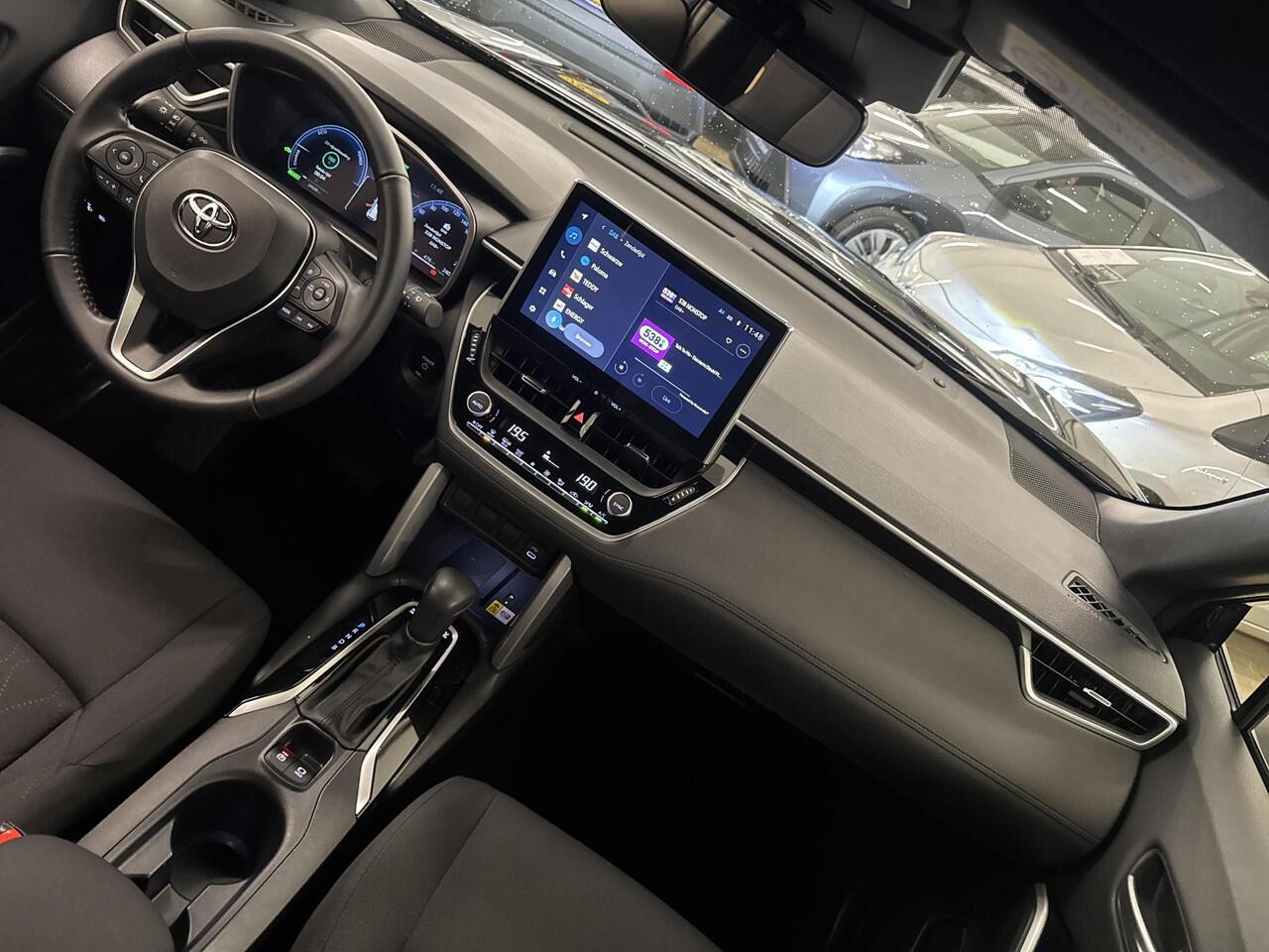 Toyota COROLLA Cross Hybrid 140 Style | 06-10141018 Voor meer informatie