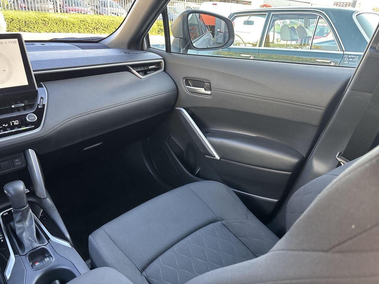 Toyota COROLLA Cross Hybrid 140 Style