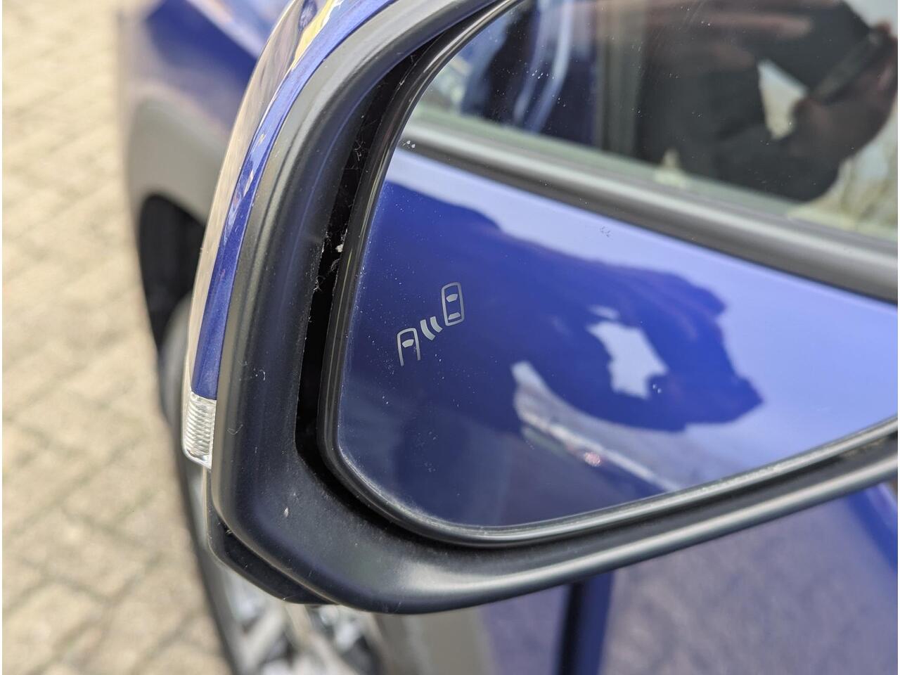 Toyota COROLLA Cross Hybrid 140 Style | Stoel- stuurverwarming | Dodehoek | Elek. achterklep | ACC | PDC V+A | Qi-lader