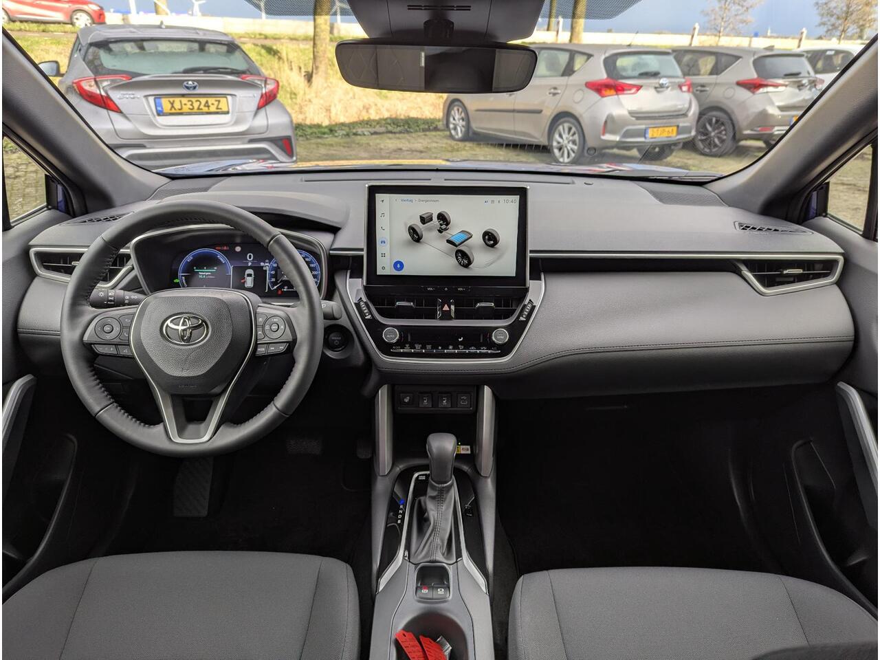Toyota COROLLA Cross Hybrid 140 Style | Stoel- stuurverwarming | Dodehoek | Elek. achterklep | ACC | PDC V+A | Qi-lader