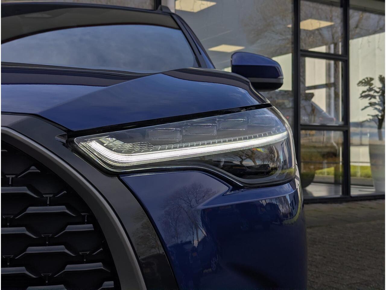 Toyota COROLLA Cross Hybrid 140 Style | Stoel- stuurverwarming | Dodehoek | Elek. achterklep | ACC | PDC V+A | Qi-lader