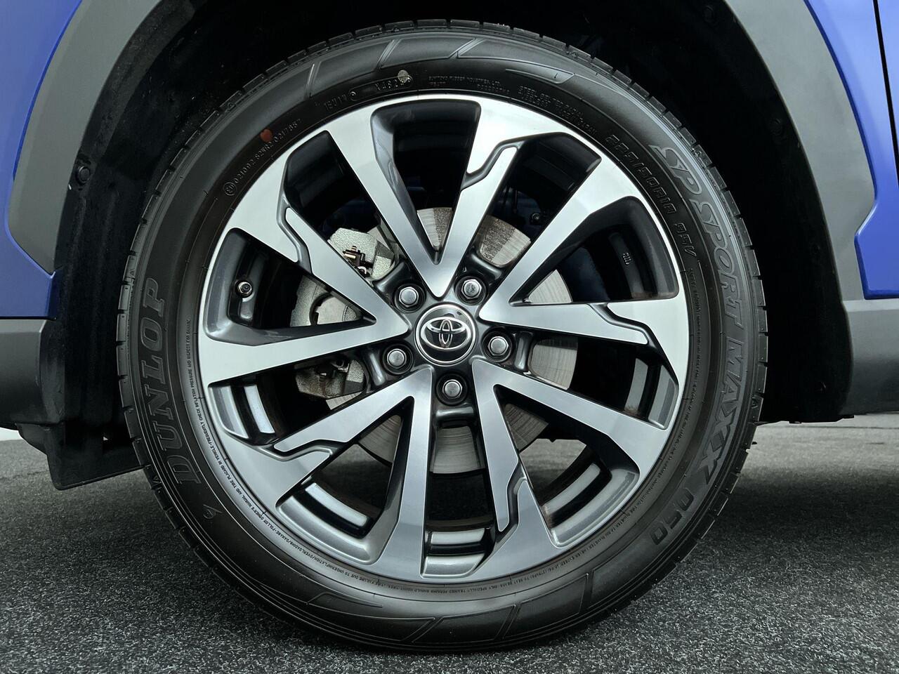 Toyota COROLLA Cross Hybrid 140 Style