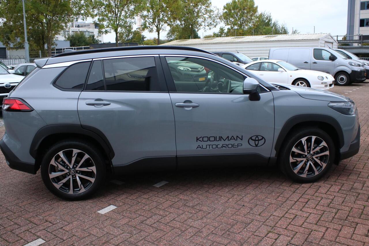 Toyota COROLLA Cross Hybrid 200 Style |LED|Stoelverwarming|Draadloos telefoon opladen|BTW|NL auto