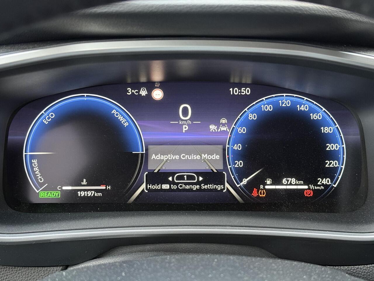 Toyota COROLLA Touring Sports Hybrid 140 Dynamic **STOELVERWARMING/ PARKEERSENSOREN/ KEYLESS/ ADAPTIEF CRUISE CONTROL/ GARANTIE**