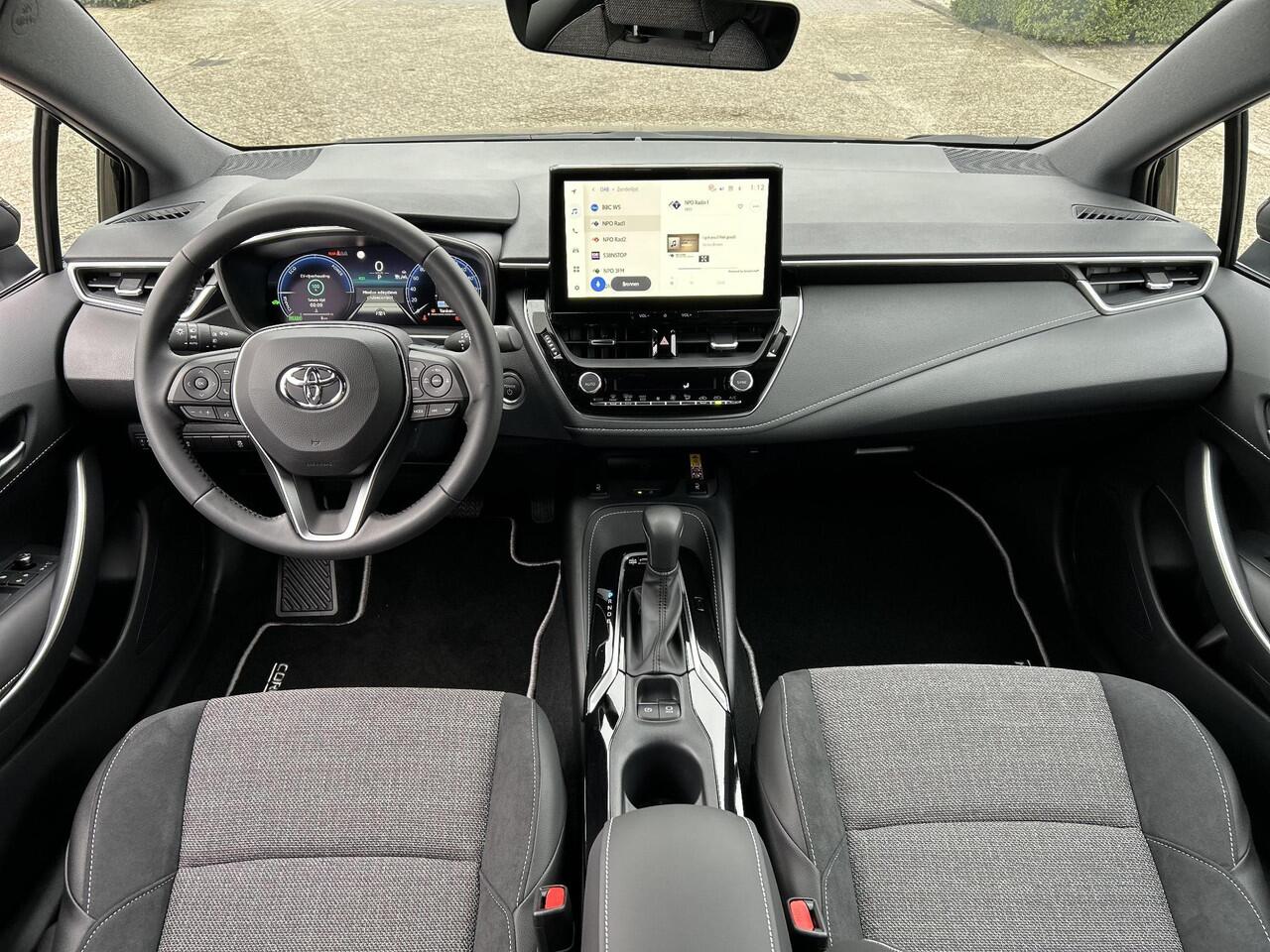 Toyota COROLLA Hybrid 140 Dynamic | Nieuwe auto | Direct uit voorraad leverbaar |