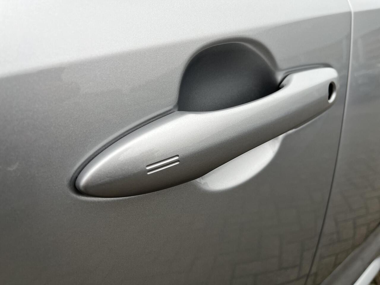 Toyota COROLLA Touring Sports Hybrid 140 Dynamic | All-in prijs | Apple/Android | Camera | Navigatie |