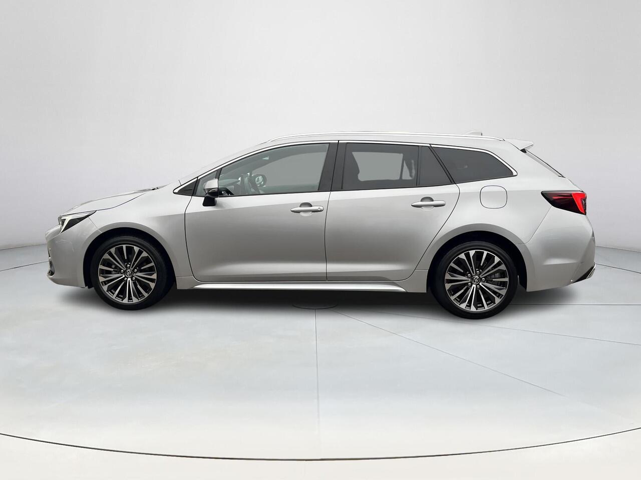 Toyota COROLLA Touring Sports Hybrid 140 Dynamic | All-in prijs | Apple/Android | Camera | Navigatie |