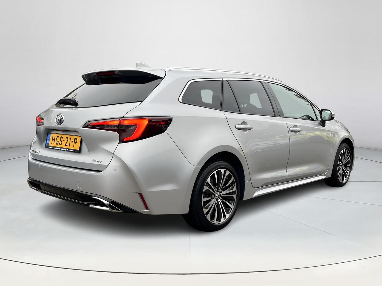 Toyota COROLLA Touring Sports Hybrid 140 Dynamic | All-in prijs | Apple/Android | Camera | Navigatie |