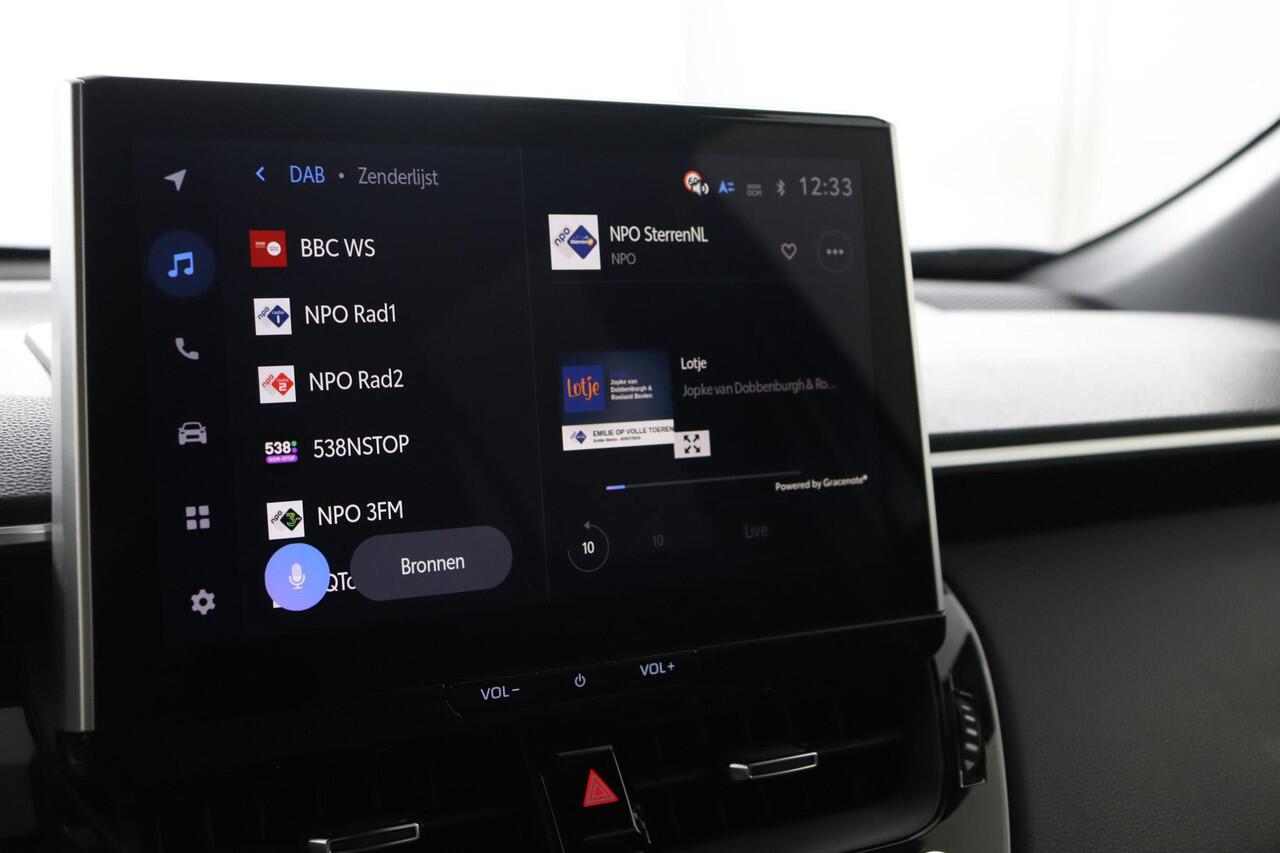 Toyota COROLLA Cross Hybrid 140 Style | Parkeer sensoren | Navigatie | Electrische achterklep |