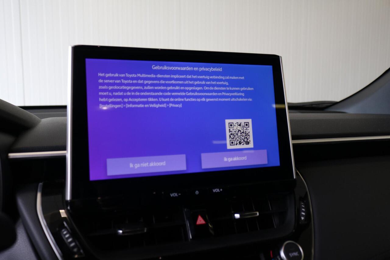 Toyota COROLLA Cross Hybrid 140 Dynamic Limited, Blind Spot, Sensoren, Stoel & Stuur verwarming!