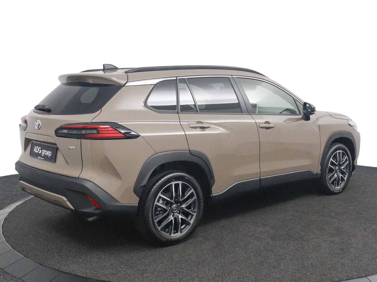 Toyota COROLLA Cross Hybrid 180 Dynamic | Nieuwe auto | Stoelverwarming | Navigatie | Keyless Entry |