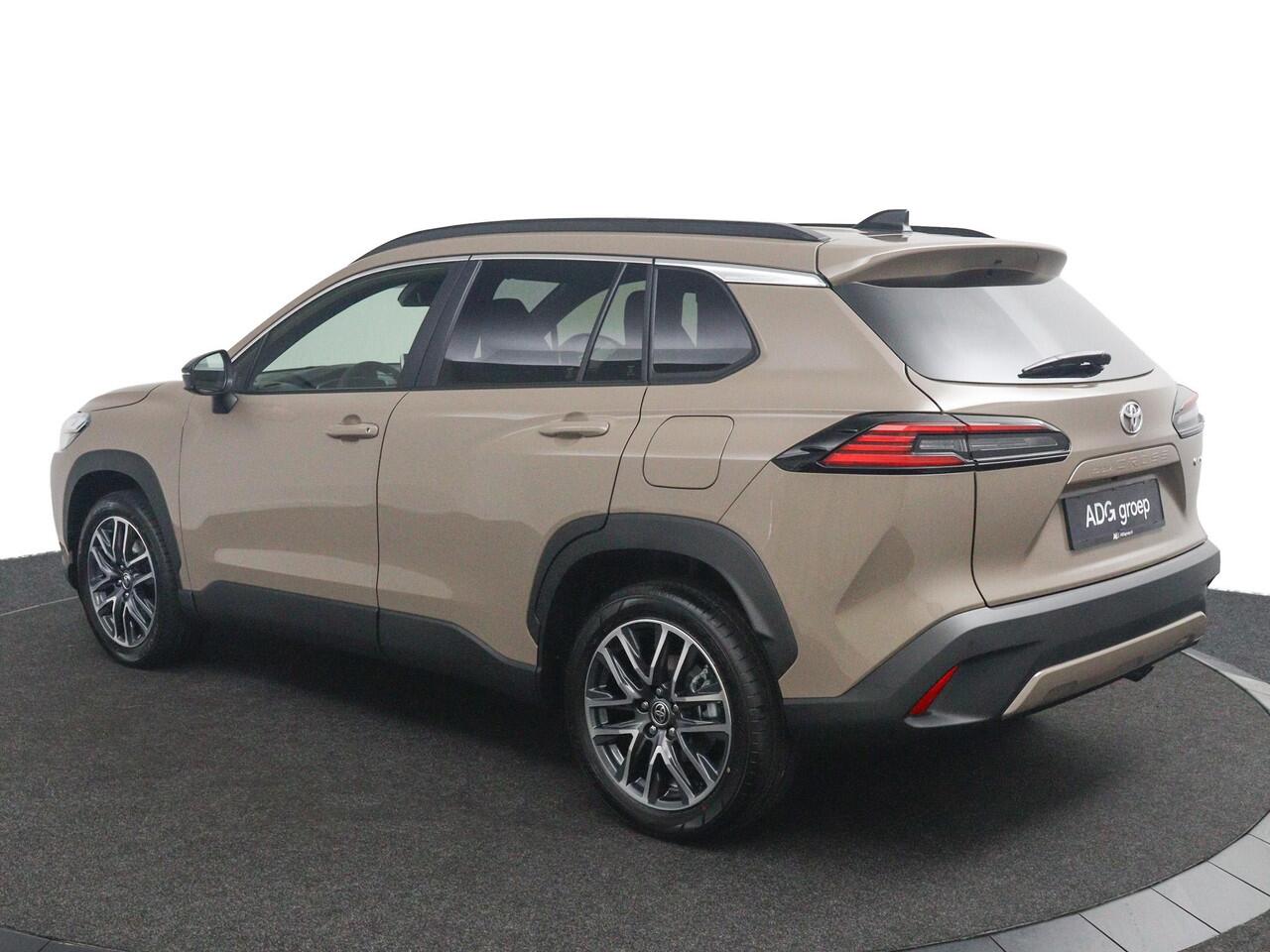 Toyota COROLLA Cross Hybrid 180 Dynamic | Nieuwe auto | Stoelverwarming | Navigatie | Keyless Entry |