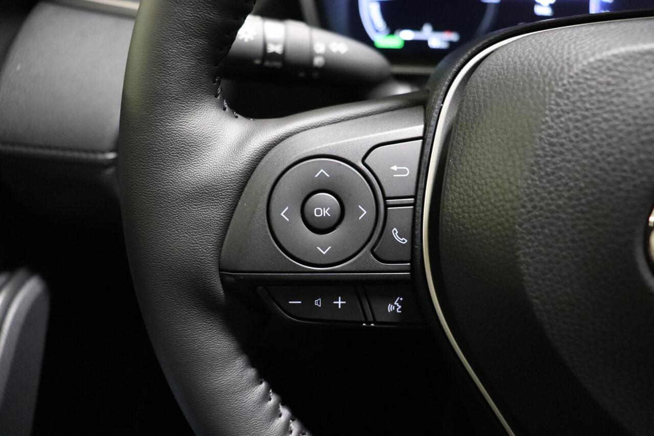 Toyota COROLLA Cross Hybrid 140 Dynamic, Inruilpremie ¤1500, BSM, Sensoren, Apple Carplay/Android Auto, Stoel & Stuurverwarming!